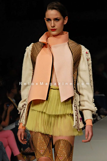 Collection by Yvonne Kwok, GFW 2012, catwalk image13