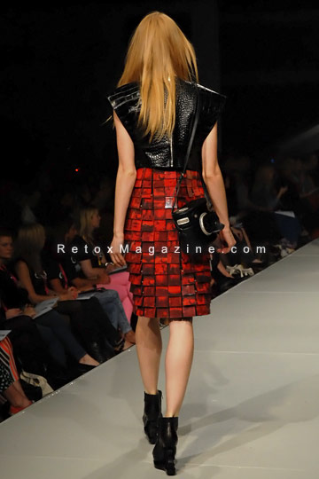 Collection by Zhu Liyuanzi, GFW 2012, catwalk image13