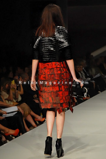 Collection by Zhu Liyuanzi, GFW 2012, catwalk image2