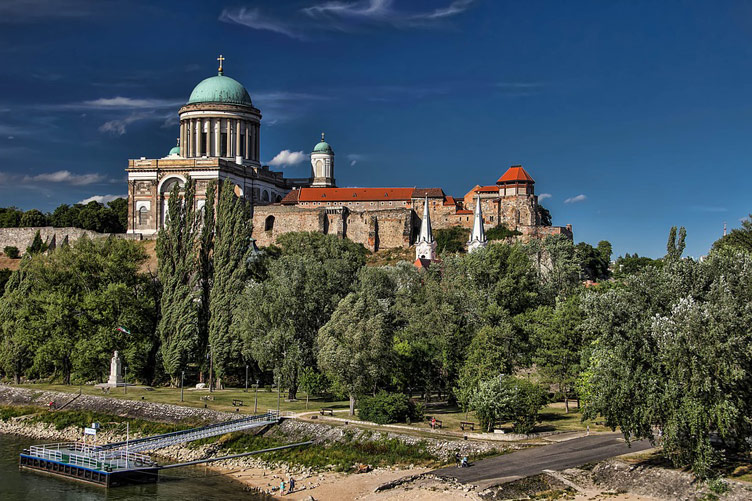 St Stephen's Basilica towering well above the trees, photographed from a distance