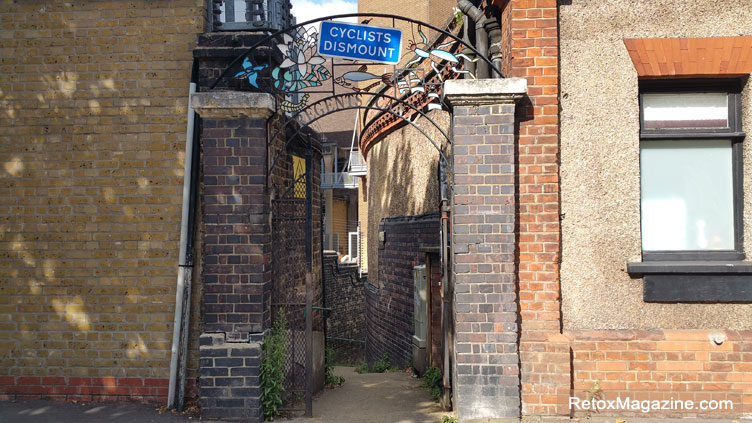 Gate on Lisson Grove to Lisson Grove Moorings